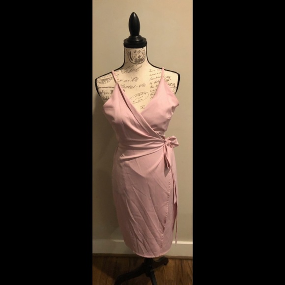 Deep Blush chic me wrap dress - Picture 5 of 13